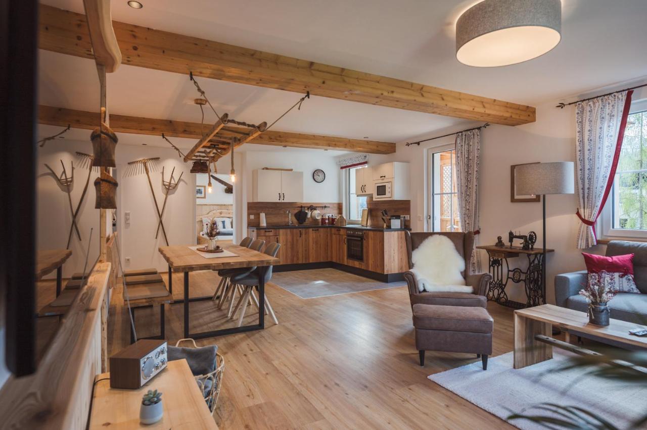 Ferienwohnungen Villa Salzweg Bad Goisern Bagian luar foto